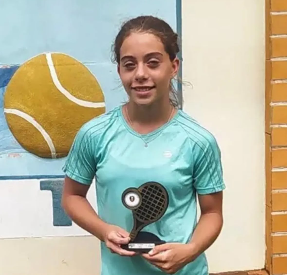 Con emotivos mensajes, Eldorado despide a Luisana Schönberger: la joven promesa del tenis que falleció en el choque fatal